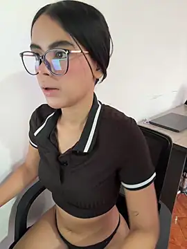 Snapshot of kitty_rousse01 chatting on March 2026 12:32:02 PM kitty rousse01 online show from March 2026 12:32:02 PM