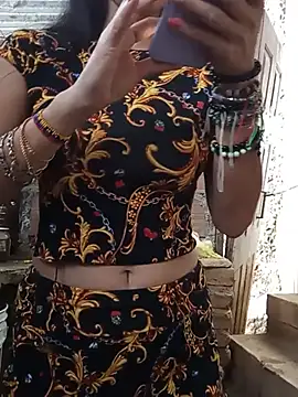 yuliitza4 online show from June 2026 09:54:02 PM