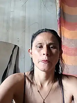 yuliitza4 online show from June 2026 09:36:02 PM