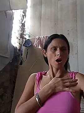 yuliitza4 online show from May 2026 02:02:02 PM