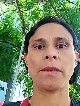 yuliitza4 online show from April 2026 04:08:02 PM