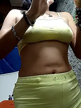 yuliitza4 online show from March 2026 12:34:02 AM