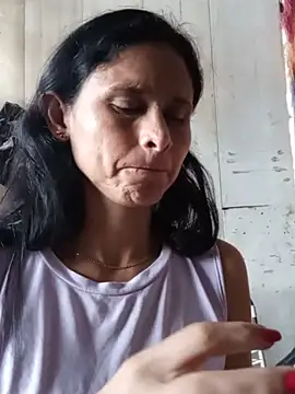 yuliitza4 online show from May 2026 12:12:01 PM