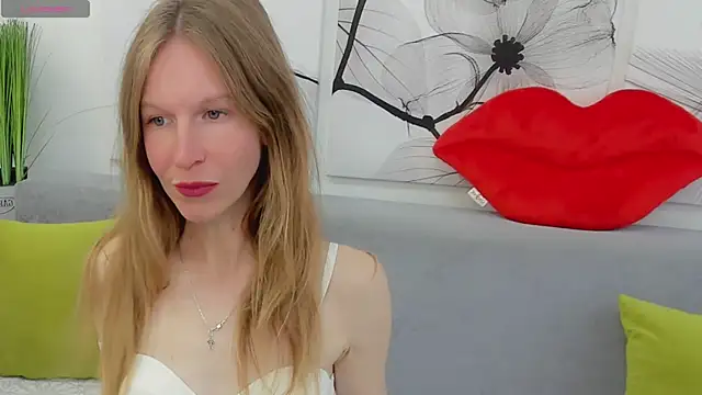 Mira XOo online show from May 2026 02:11:01 PM