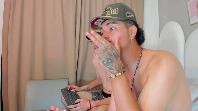 Jason 23   online show from April 2026 07:58:02 PM