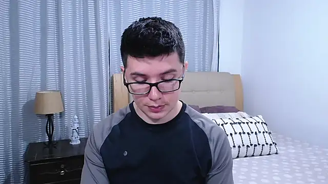 BlackFoXXX69 online show from April 2026 08:37:02 PM