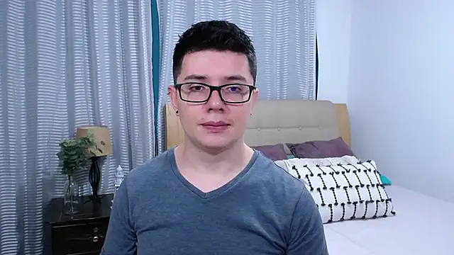 BlackFoXXX69 online show from April 2026 08:37:02 PM