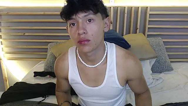 clark ken01 online show from February 2026 10:43:02 PM