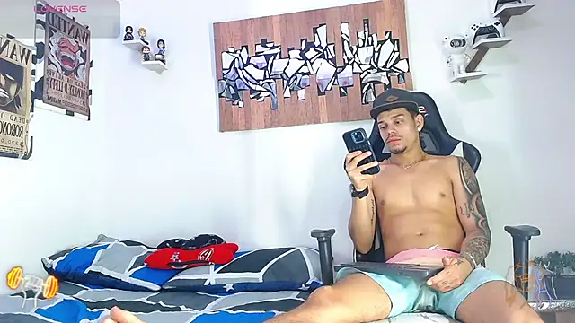 AdamsDvi online show from March 2026 04:21:01 PM