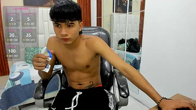 Thiago collinss online show from July 2026 10:43:02 PM