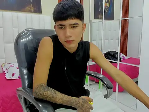 Thiago collinss online show from March 2026 10:25:02 PM