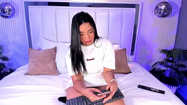 ScarletSoler online show from March 2026 04:34:01 AM