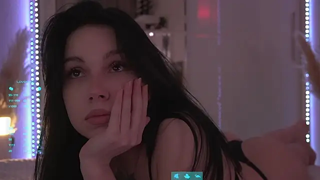 Akaruiiii online show from April 2026 06:45:02 PM