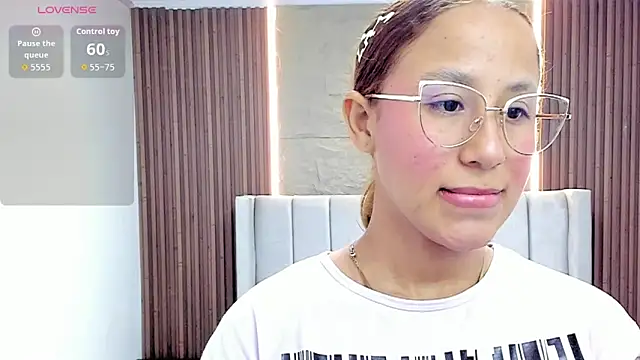 LESLYSIMPSON online show from March 2026 07:59:02 PM