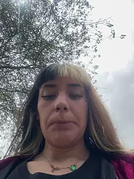 Snapshot of Sara_92 chatting on April 2026 05:52:01 PM Sara 92 online show from April 2026 05:52:01 PM