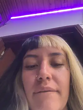Snapshot of Sara_92 chatting on July 2026 06:30:01 PM Sara 92 online show from July 2026 06:30:01 PM