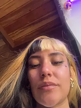 Sara 92 online show from March 2026 05:25:04 PM