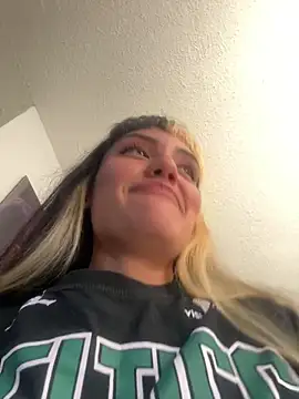 Sara 92 online show from April 2026 05:26:01 PM