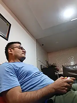 Edwin Q online show from July 2026 02:02:01 PM