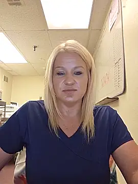 LadyB07 online show from June 2026 02:44:01 PM