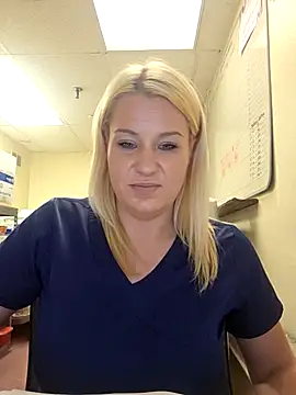 LadyB07 online show from April 2026 04:36:01 PM