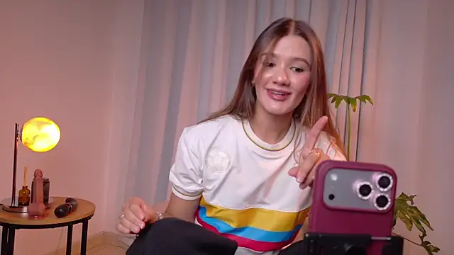 Snapshot of Mia_Benett_ chatting on July 2026 01:14:01 PM Mia Benett online show from July 2026 01:14:01 PM