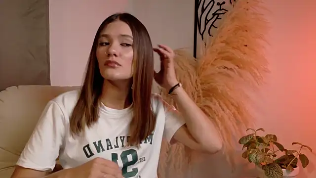 Mia Benett  online show from March 2026 01:15:01 PM