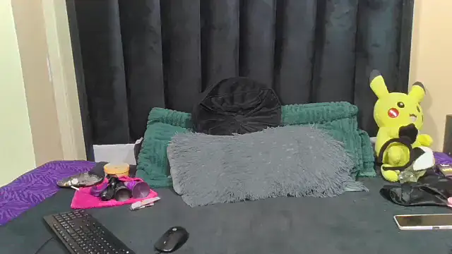 trixiey8 online show from March 2026 04:52:01 PM