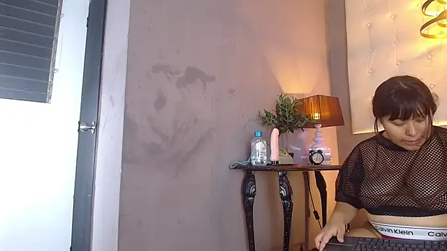 Assly Love online show from March 2026 04:41:01 AM