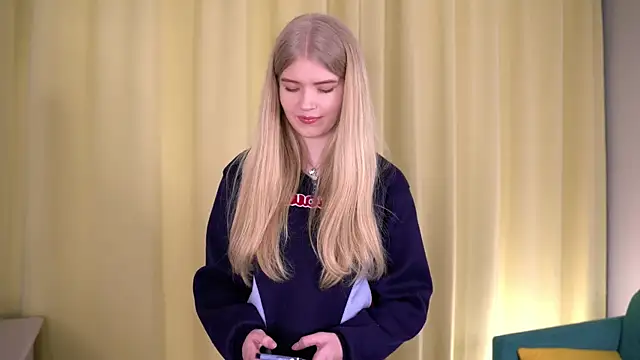 TraceeSeelig online show from March 2026 04:19:02 AM