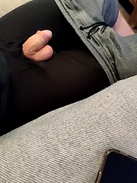 Snapshot of Melbourneguy101 chatting on February 2026 12:11:01 AM Melbourneguy101 online show from February 2026 12:11:01 AM