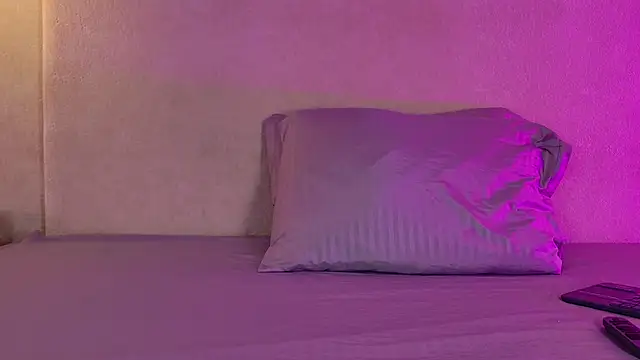 Julietaa Vegaa online show from February 2026 01:11:02 PM