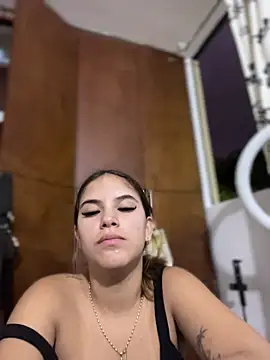 MiluRossee online show from March 2026 11:35:02 PM