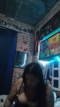 Cristal queen  online show from March 2026 02:15:02 AM