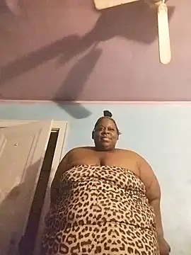 Pinkchocolatebbw online show from March 2026 06:17:01 AM