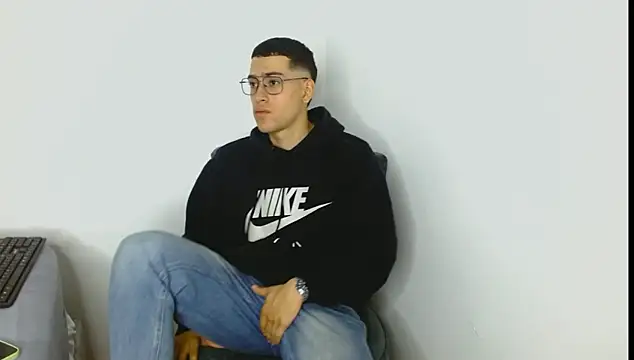 oliver   saint online show from March 2026 11:09:01 PM