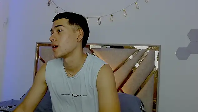 oliver   saint online show from March 2026 11:27:02 PM