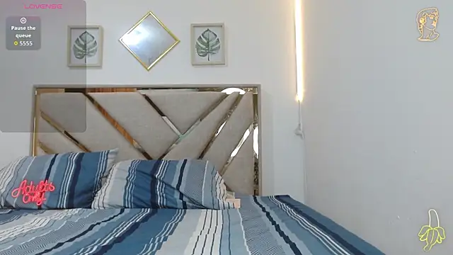 oliver   saint online show from April 2026 11:12:02 PM