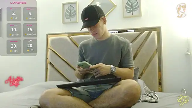 oliver   saint online show from April 2026 12:07:01 AM