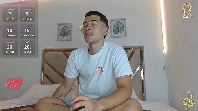 oliver   saint online show from April 2026 11:22:01 PM