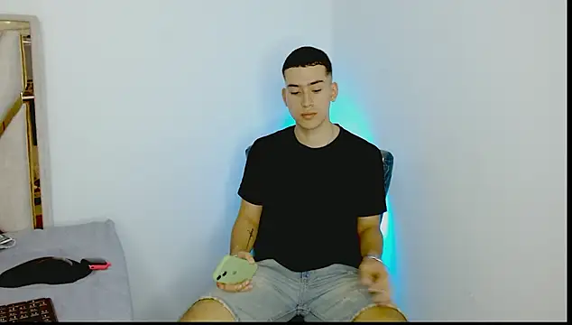 oliver   saint online show from March 2026 11:33:01 PM