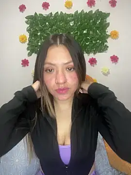 Laihafire02 online show from April 2026 06:57:01 PM