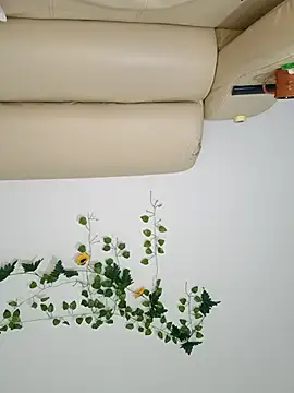 TinnaPeyton online show from April 2026 09:05:01 AM