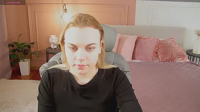 Glow Margo online show from April 2026 01:10:01 AM