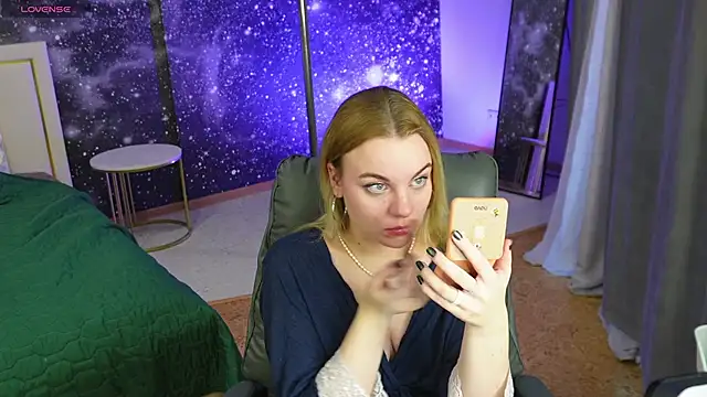 Glow Margo online show from April 2026 01:07:01 AM