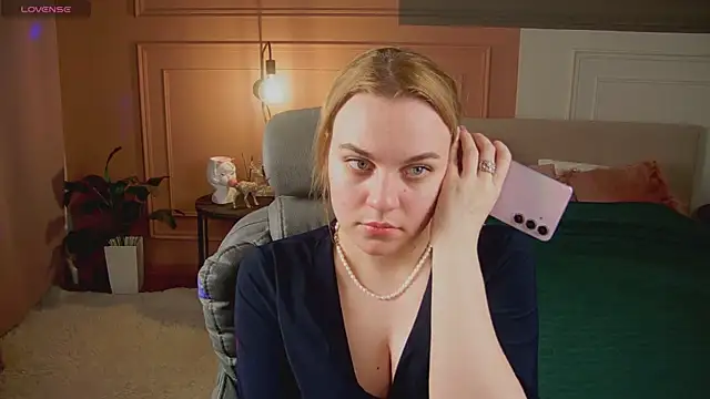 Glow Margo online show from April 2026 01:12:02 AM