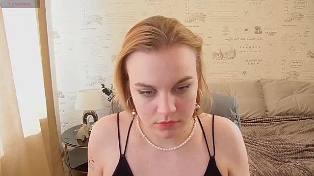 Snapshot of Glow_Margo chatting on May 2026 01:03:01 AM Glow Margo online show from May 2026 01:03:01 AM