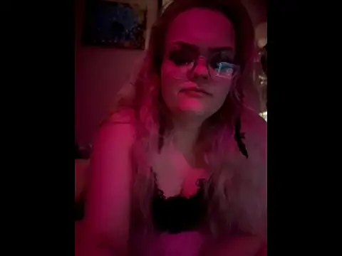 Snapshot of DaddysLakieBaby chatting on May 2026 12:59:02 PM DaddysLakieBaby online show from May 2026 12:59:02 PM