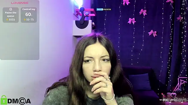 AlisMoonly online show from February 2026 07:52:02 AM