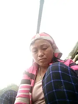 Lucie Fuzk online show from March 2026 10:37:01 AM